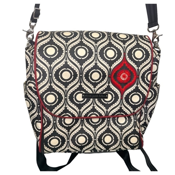 Petunia Pickle Bottom Diaper Bag Backpack - Picture 1 of 16